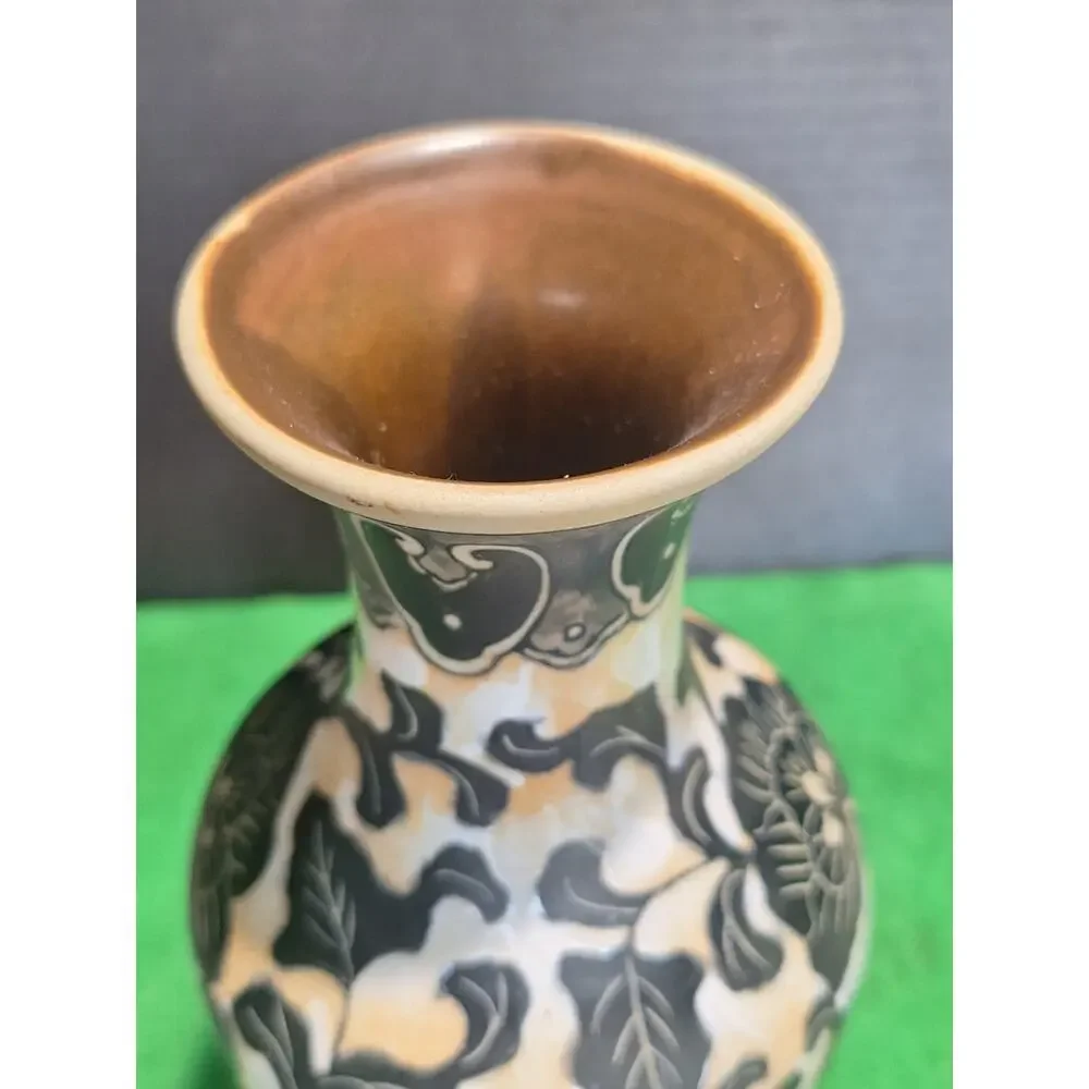 Vintage Chinese Cizhou Style Sgraffito Peony Porcelain Vase Pottery 9.75